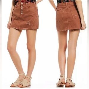 We The Free size 31 distressed denim skirt